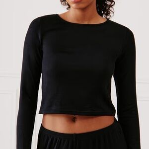 Gap cropped black sweater